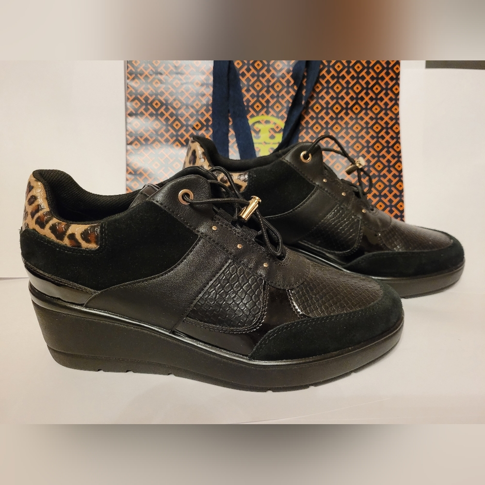 $210 NEW Geox Respira Casual Sport Leather  Sz 8 Black /Leopard